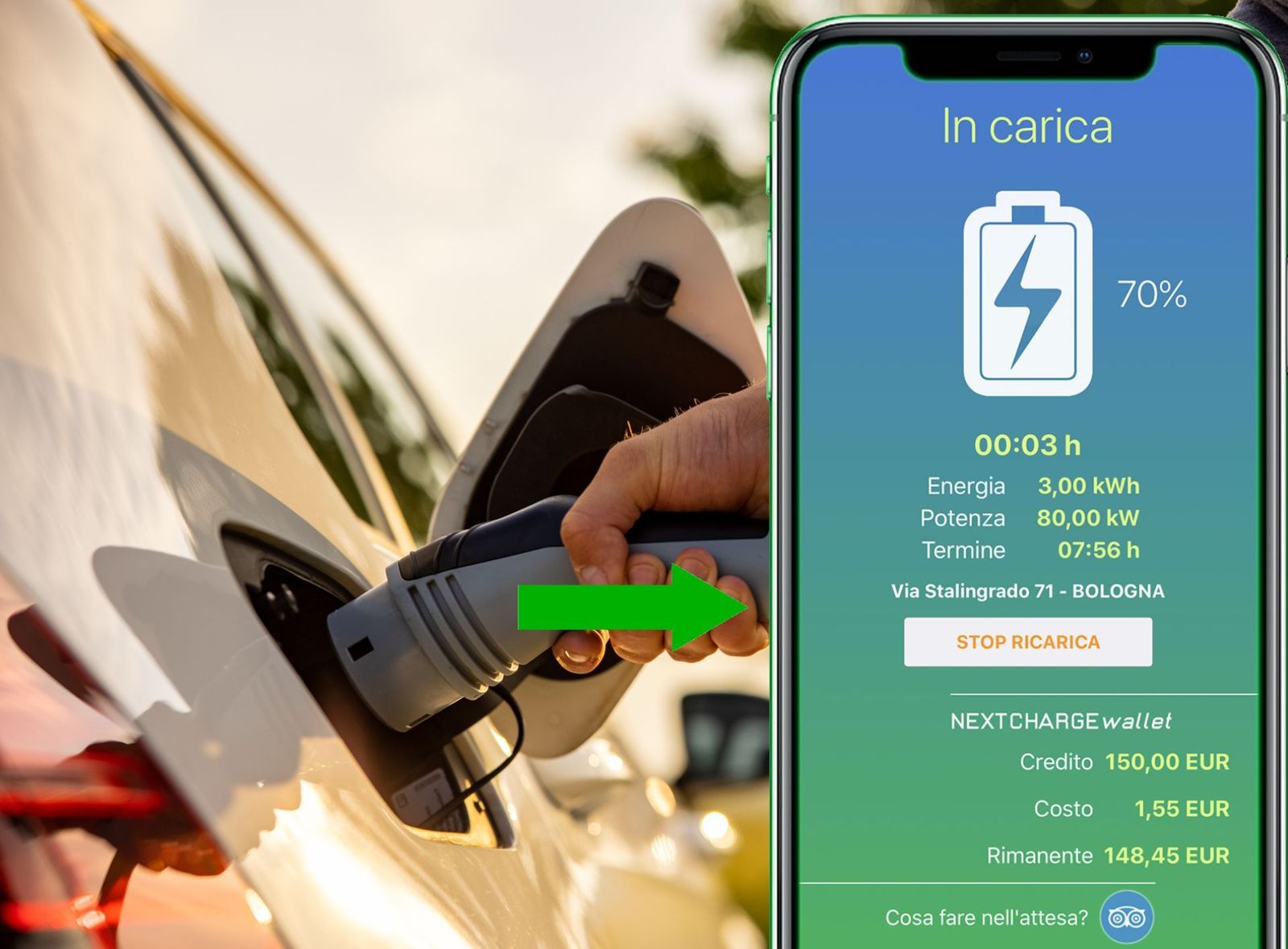 Spina di ricarica di un’auto elettrica con l’app NEXTCHARGE sullo smartphone